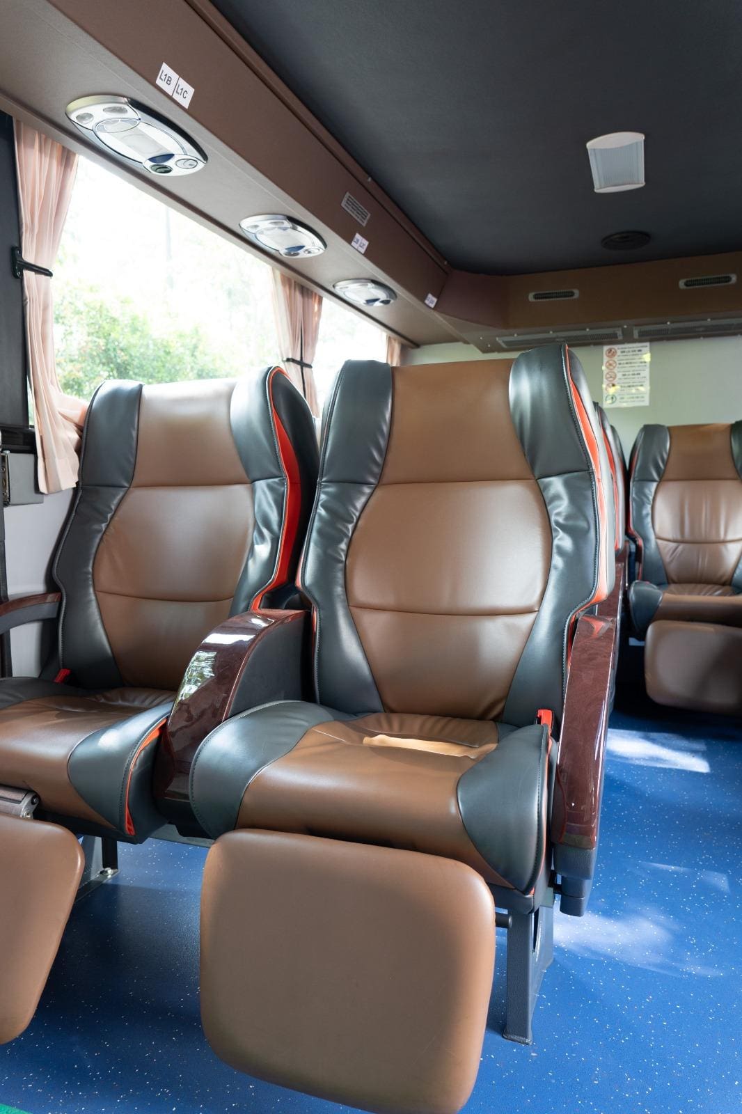 Luxury coach setting (3)