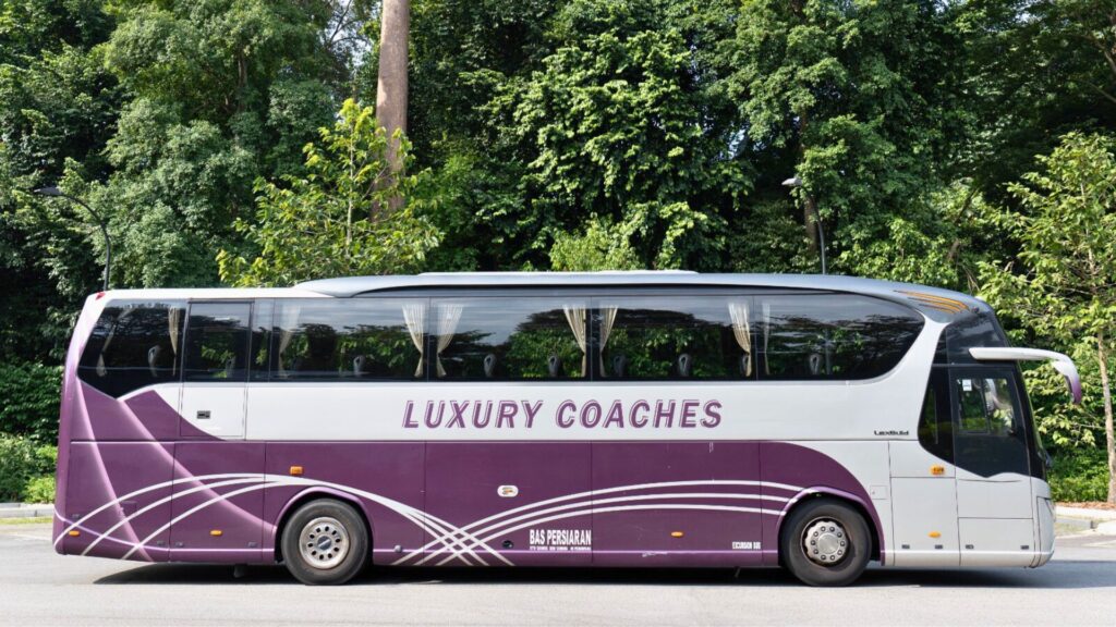 LUXURY COACHES